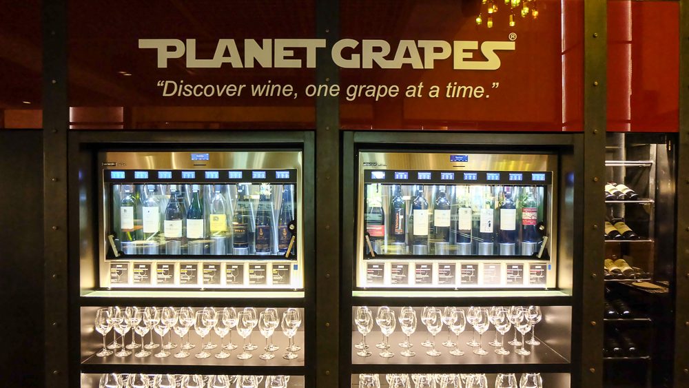 Planet Grapes: Where Wine Meets Street Food