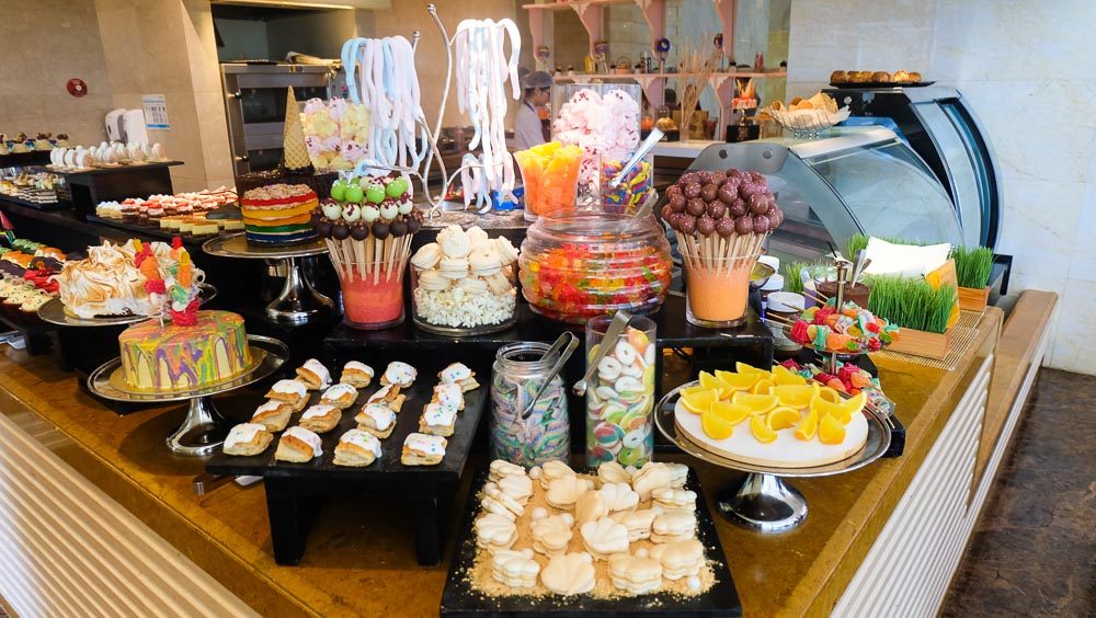 Sweet Sunday Brunch At Spectrum Restaurant