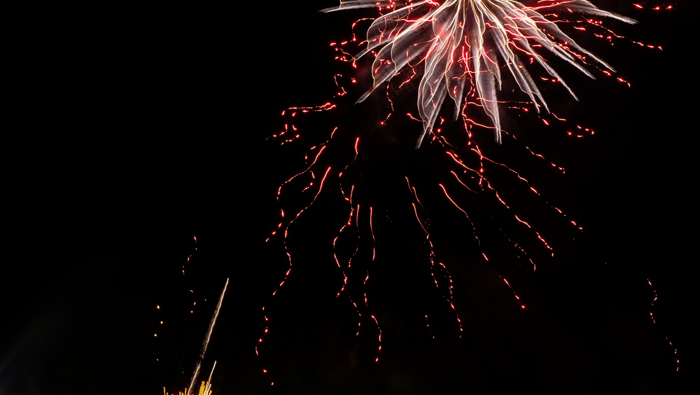 Charaptor_MOA_SMByTheBay_JackieGo_Fireworks1